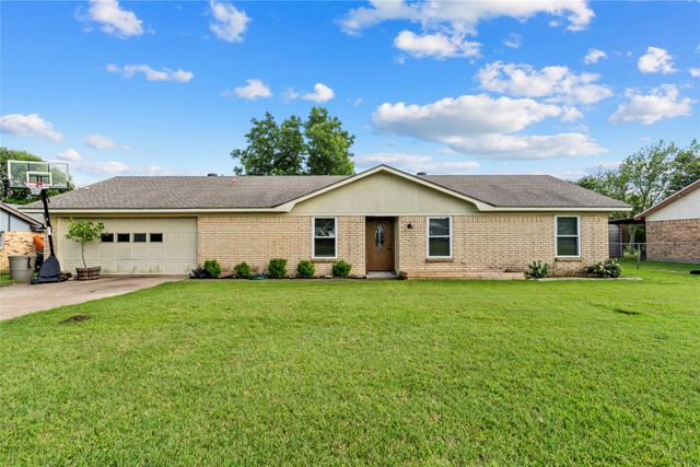 837 W 3rd Street, Eddy, TX 76524