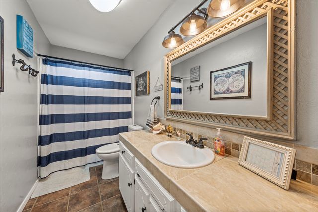 837 W 3rd Street, Eddy, TX 76524