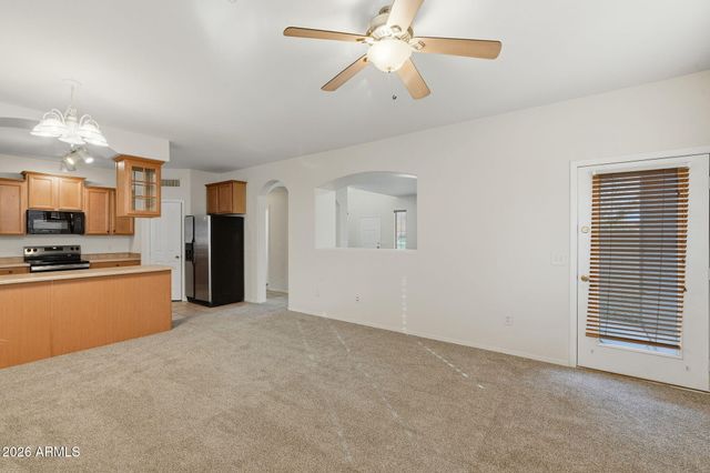 1385 S HAWK Lane, Gilbert, AZ 85296