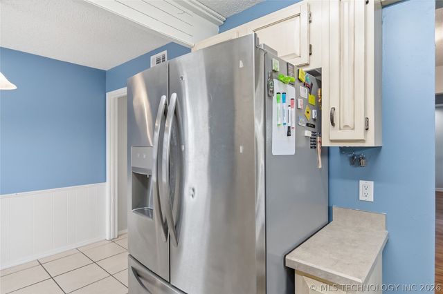 9609 N 107th East Avenue, Owasso, OK 74055