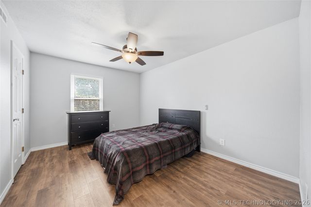 9609 N 107th East Avenue, Owasso, OK 74055