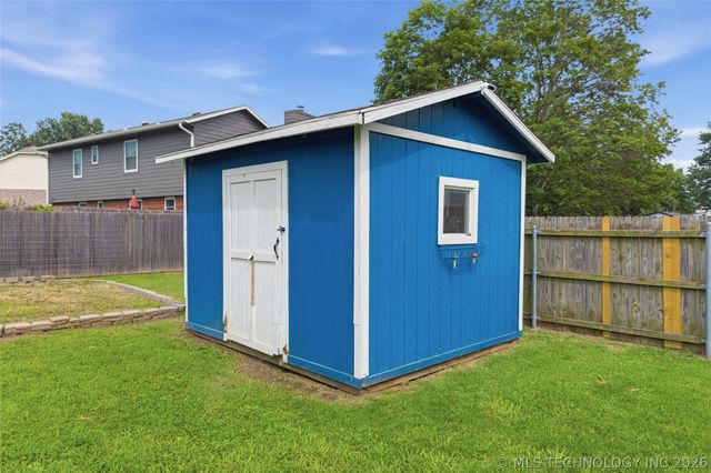 9609 N 107th East Avenue, Owasso, OK 74055