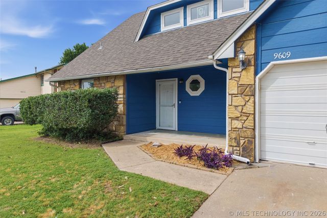 9609 N 107th East Avenue, Owasso, OK 74055