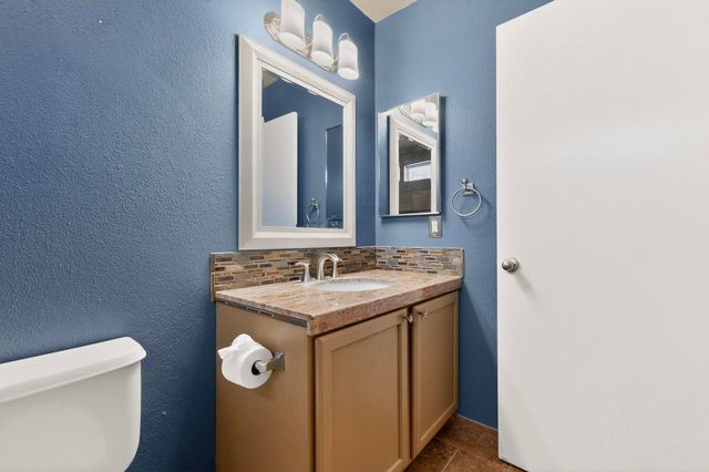 5955 Perseus Avenue NW, Albuquerque, NM 87114