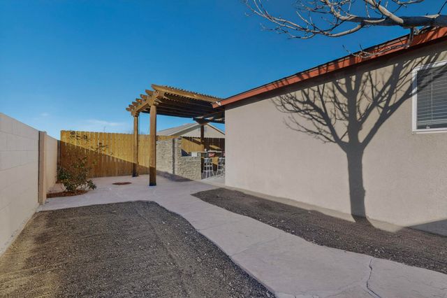 5955 Perseus Avenue NW, Albuquerque, NM 87114