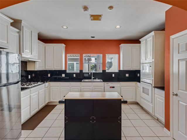 7138 Windwater Parkway N, Houston, TX 77036