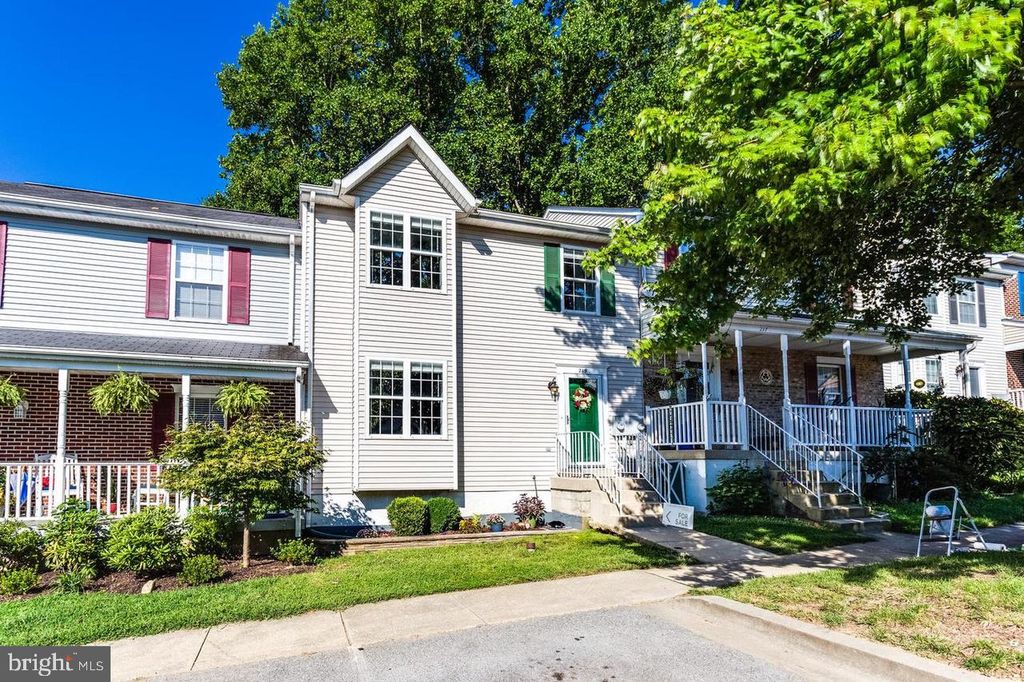 219 HIBISCUS CT, La Plata, MD 20646