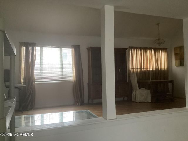 27 Mabaline Road, Old Bridge, NJ 08857