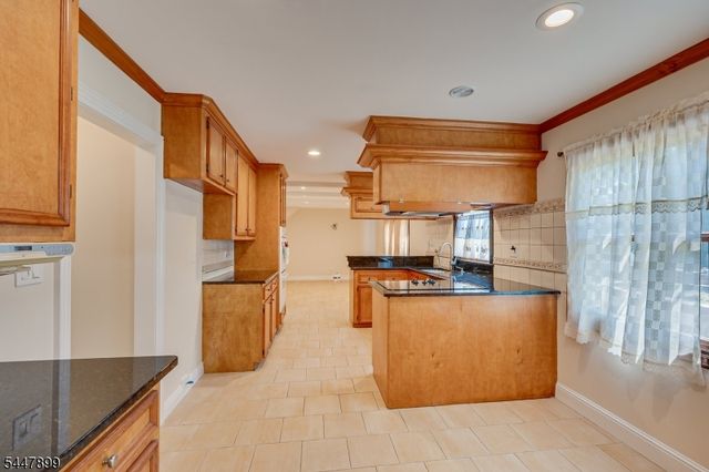 20 Tamarack Rd, Franklin Twp., NJ 08873