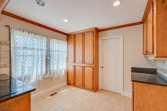 20 Tamarack Rd, Franklin Twp., NJ 08873