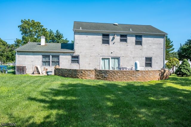 20 Tamarack Rd, Franklin Twp., NJ 08873