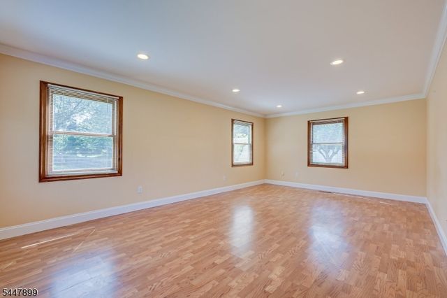 20 Tamarack Rd, Franklin Twp., NJ 08873