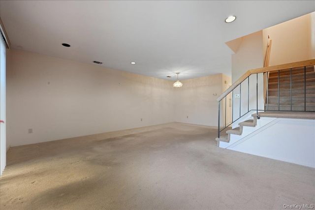 132 Laurel Lane, Wantagh, NY 11793