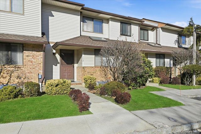 132 Laurel Lane, Wantagh, NY 11793