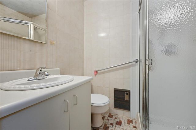 132 Laurel Lane, Wantagh, NY 11793