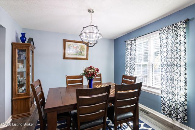 9303 Colonel Cummins Rd, Louisville, KY 40228