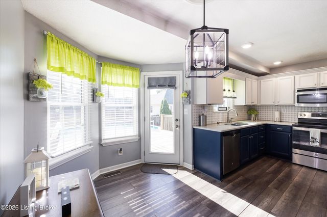 9303 Colonel Cummins Rd, Louisville, KY 40228