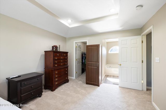 9303 Colonel Cummins Rd, Louisville, KY 40228