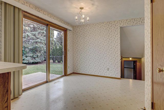 4726 W PERIWINKLE COURT, Appleton, WI 54914