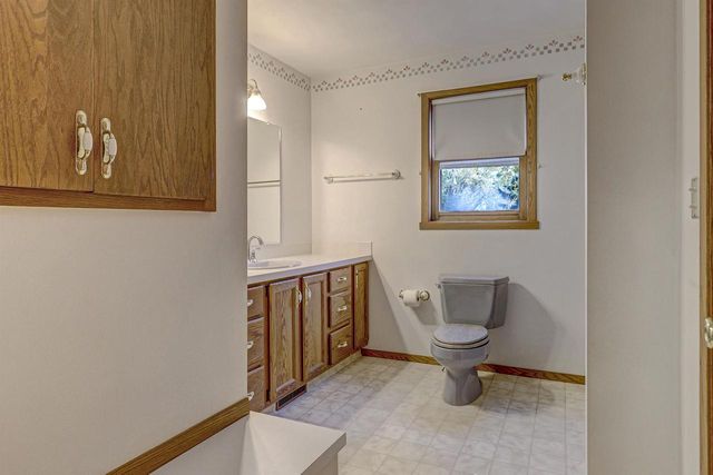 4726 W PERIWINKLE COURT, Appleton, WI 54914