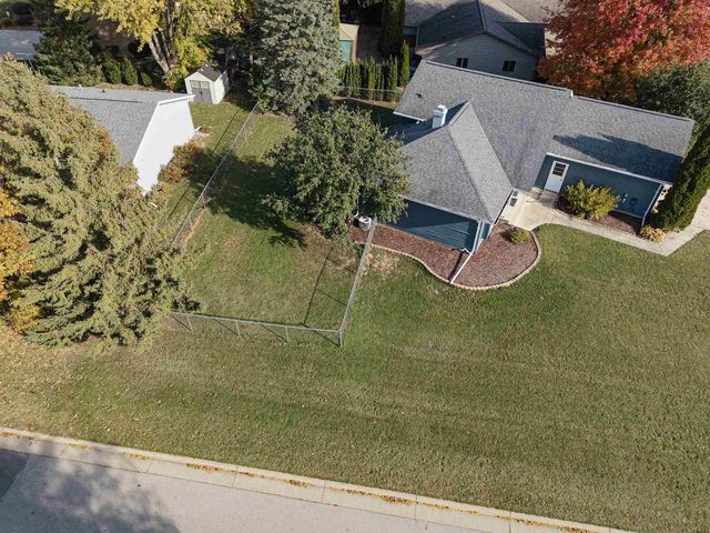 4726 W PERIWINKLE COURT, Appleton, WI 54914