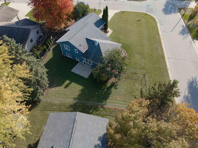 4726 W PERIWINKLE COURT, Appleton, WI 54914