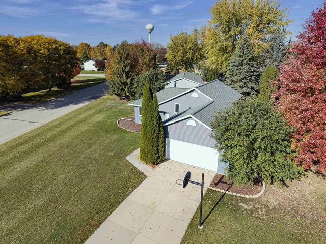 4726 W PERIWINKLE COURT, Appleton, WI 54914