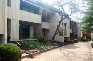 676 Coeur De Royale Drive B, Creve Coeur, MO 63141