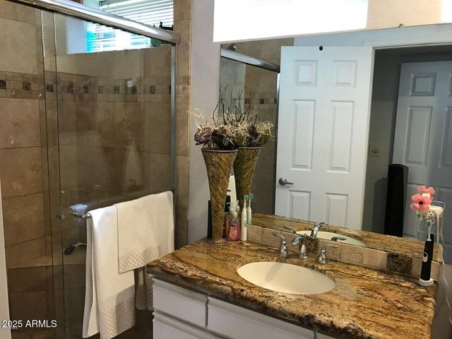 7675 E McDonald Drive Unit 216, Scottsdale, AZ 85250