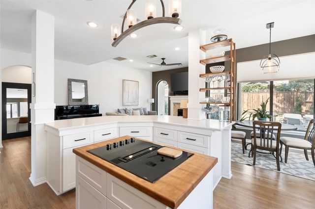 4011 Azure Lane, Addison, TX 75001