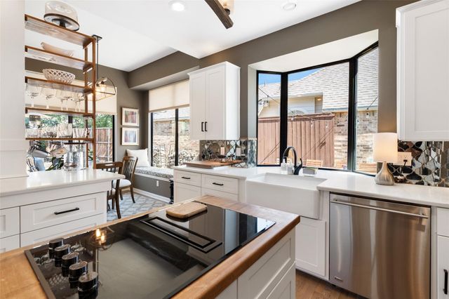 4011 Azure Lane, Addison, TX 75001