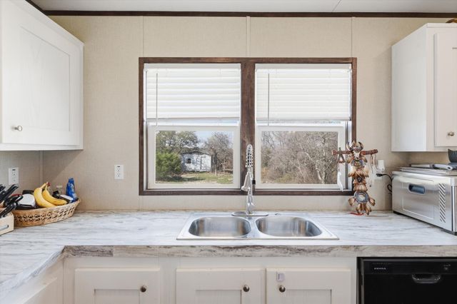 7553 Hutcheson Hill Road, Springtown, TX 76082