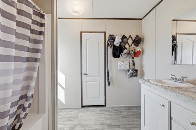 7553 Hutcheson Hill Road, Springtown, TX 76082