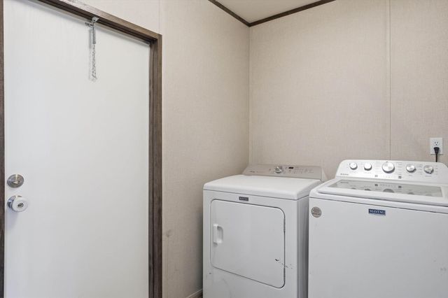 7553 Hutcheson Hill Road, Springtown, TX 76082