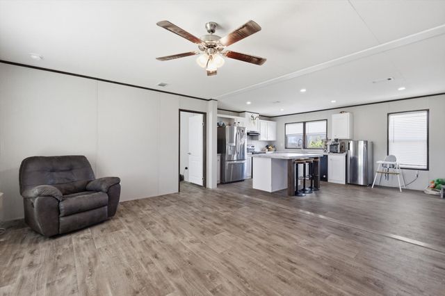 7553 Hutcheson Hill Road, Springtown, TX 76082