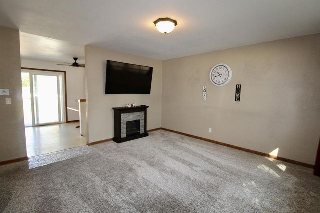 2286 Skyline Drive, Beloit, WI 53511