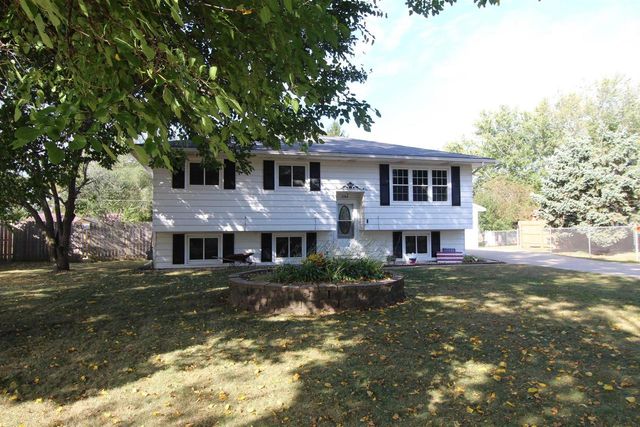 2286 Skyline Drive, Beloit, WI 53511