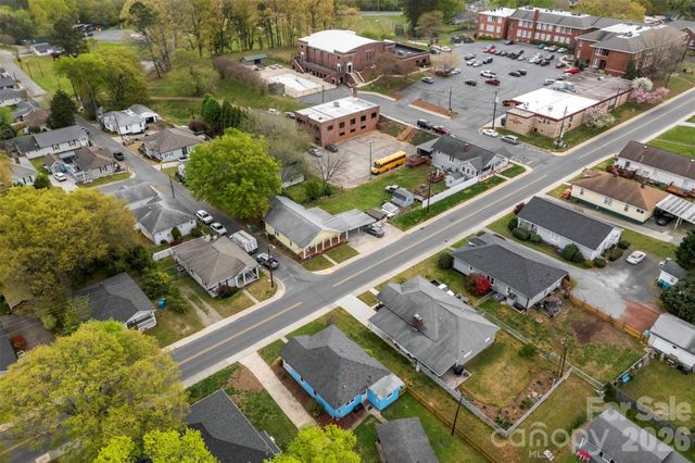 249 8th Avenue, Cramerton, NC 28032