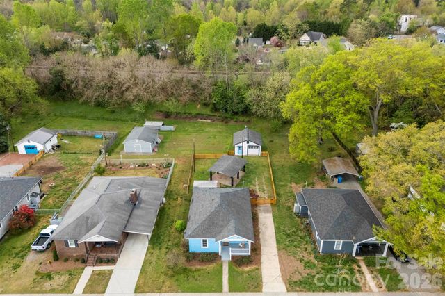 249 8th Avenue, Cramerton, NC 28032