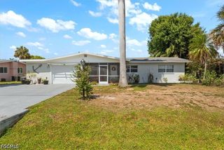 162 Brooks RD, North Fort Myers, FL 33917