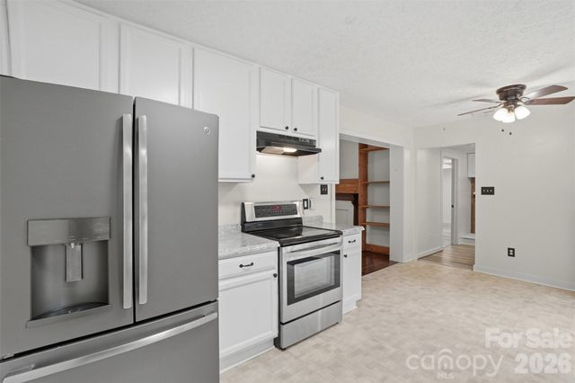 121 Oak Street, Belmont, NC 28012