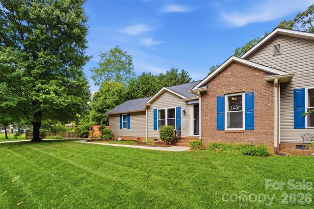 121 Oak Street, Belmont, NC 28012