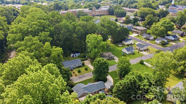 121 Oak Street, Belmont, NC 28012