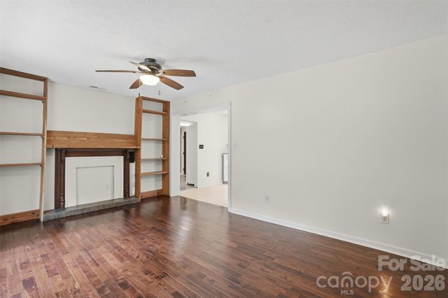 121 Oak Street, Belmont, NC 28012