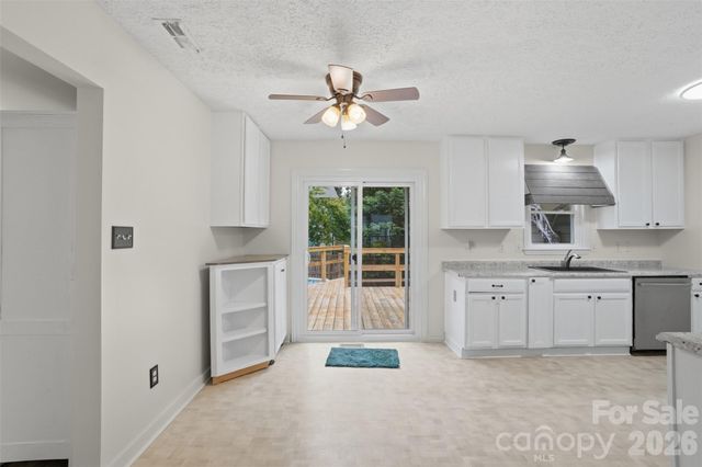 121 Oak Street, Belmont, NC 28012