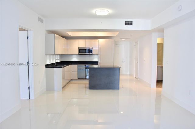 1010 Brickell Avenue 2009, Miami, FL 33131