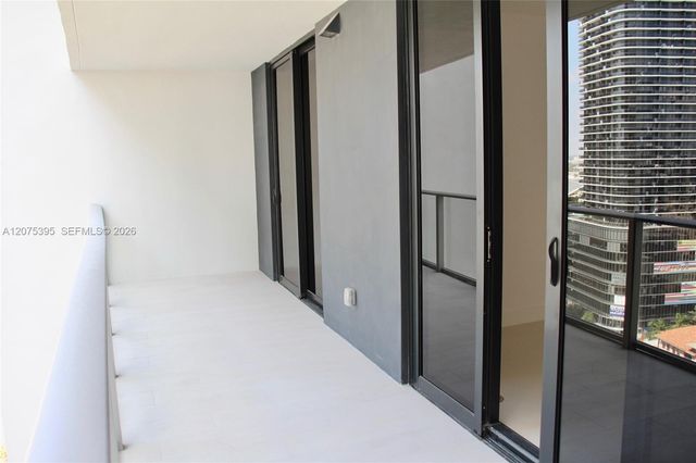 1010 Brickell Avenue 2009, Miami, FL 33131