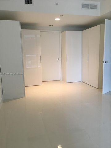 1010 Brickell Avenue 2009, Miami, FL 33131