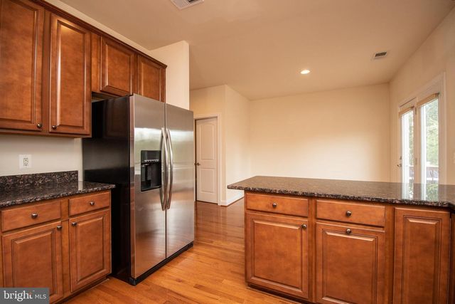 22199 FALLING TER, Ashburn, VA 20148