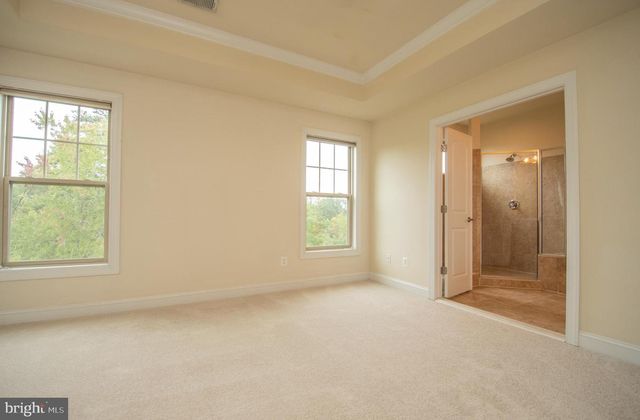 22199 FALLING TER, Ashburn, VA 20148